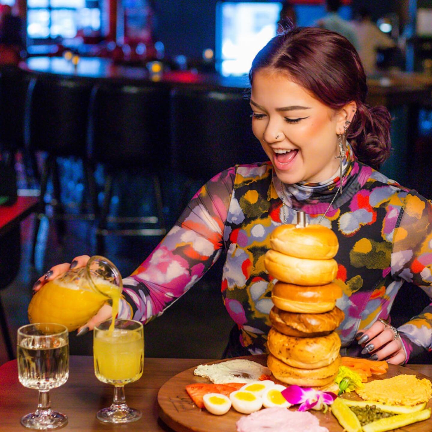 🌴 🍹 Join us for a relaxing and delicious brunch experience here at The Apostle Supper Club - our 60s Palm Springs inspired restaurant. 
😍🍴 Our brunch menu is packed with delectable dishes that will start your day off just right, and our bright &
